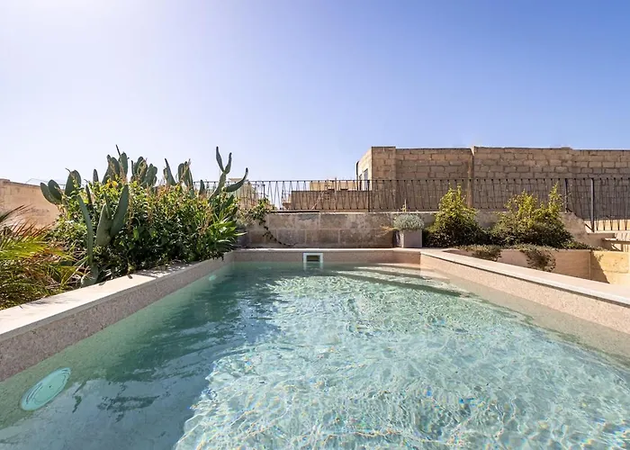 Old Theatre - Montecristo * Valletta