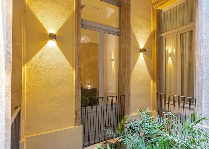 Apartament Old Theatre - Montecristo *