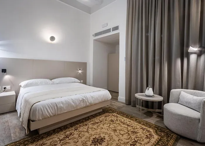 Old Theatre - Montecristo Apartament *